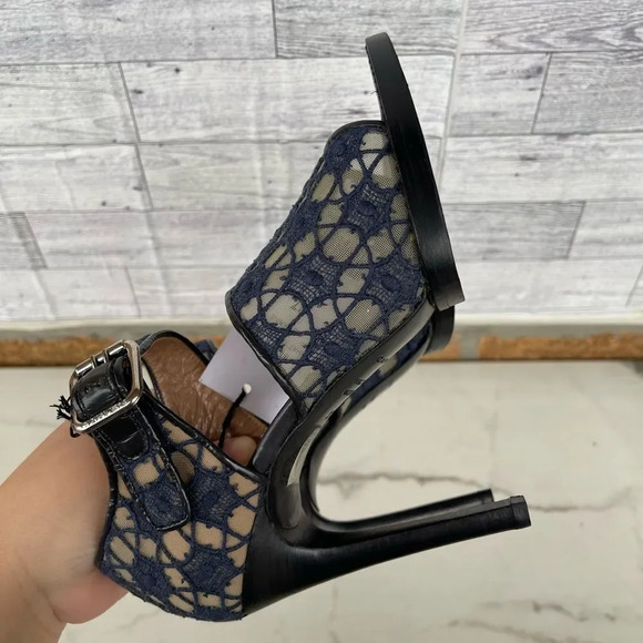 Carven Mesh and Lace open toe heels size 37/7 - Picture 10 of 17